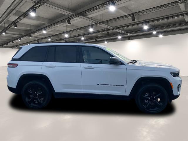 used 2023 Jeep Grand Cherokee car, priced at $35,221
