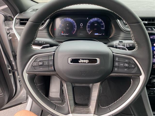 new 2025 Jeep Grand Cherokee car, priced at $41,017