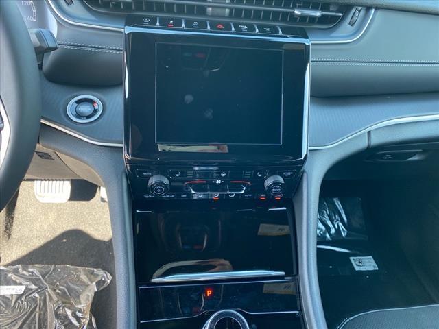 new 2025 Jeep Grand Cherokee L car, priced at $48,300