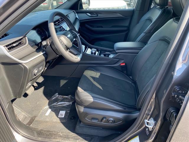 new 2025 Jeep Grand Cherokee L car, priced at $48,300