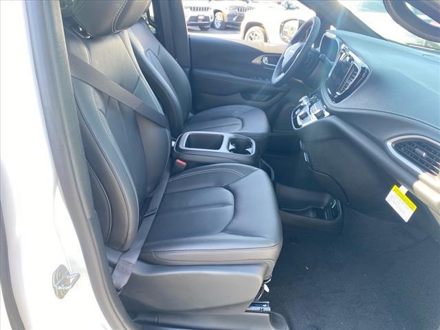 new 2026 Chrysler Pacifica car, priced at $46,140