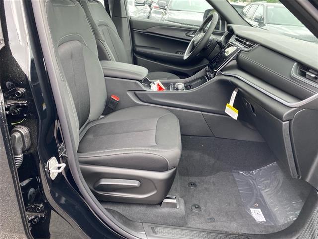 new 2025 Jeep Grand Cherokee car, priced at $41,772