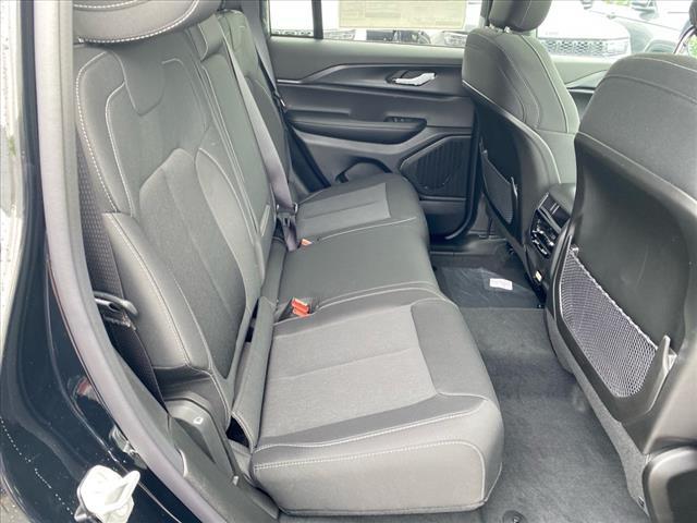 new 2025 Jeep Grand Cherokee car, priced at $41,772