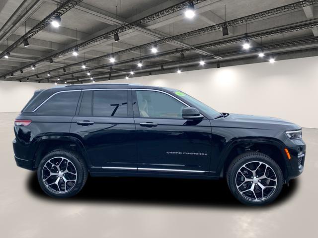 used 2022 Jeep Grand Cherokee car, priced at $50,991