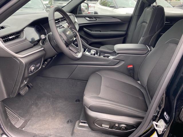 new 2025 Jeep Grand Cherokee car, priced at $41,772