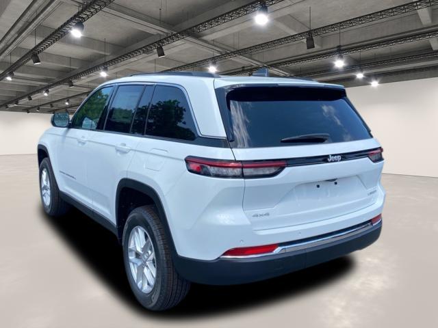 new 2025 Jeep Grand Cherokee car, priced at $39,825