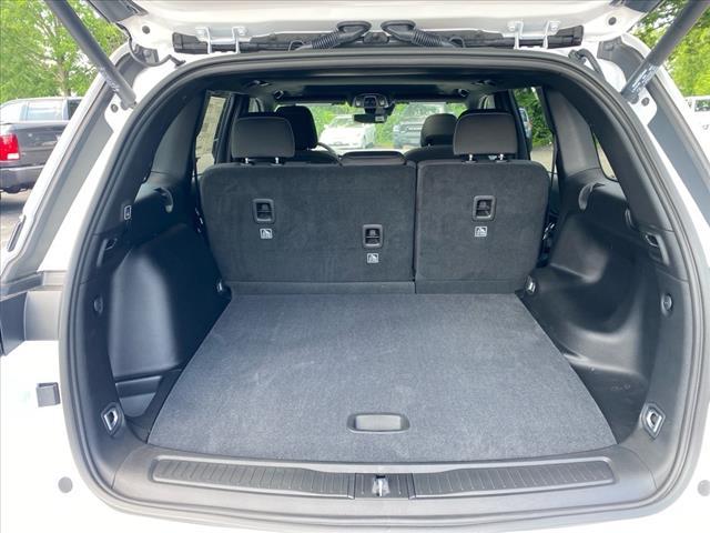 new 2025 Jeep Grand Cherokee car, priced at $39,825