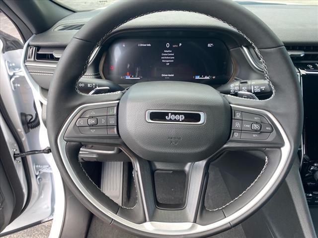 new 2025 Jeep Grand Cherokee car, priced at $39,825