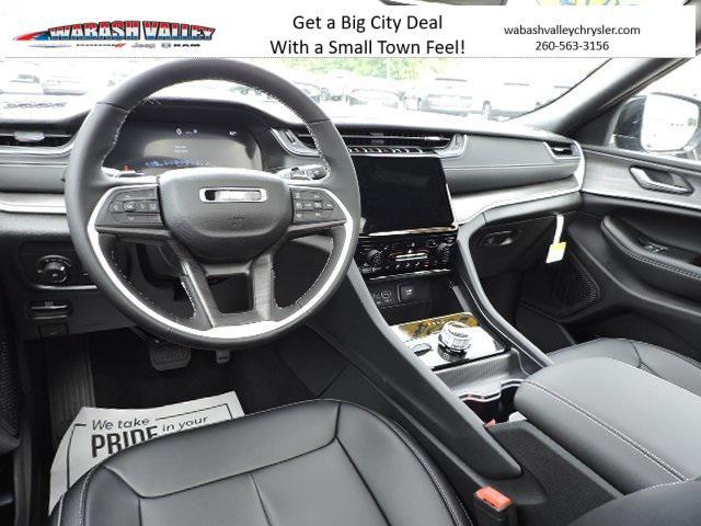 new 2024 Jeep Grand Cherokee car, priced at $46,956