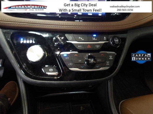 used 2021 Chrysler Pacifica car, priced at $35,483