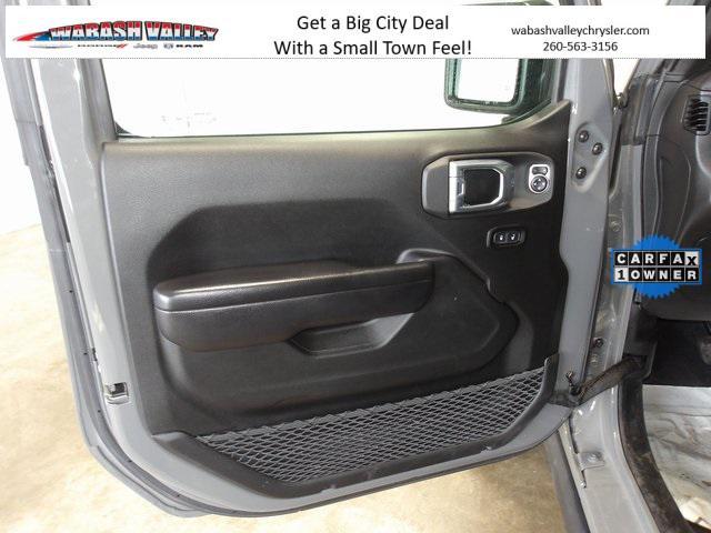 used 2021 Jeep Gladiator car, priced at $28,880