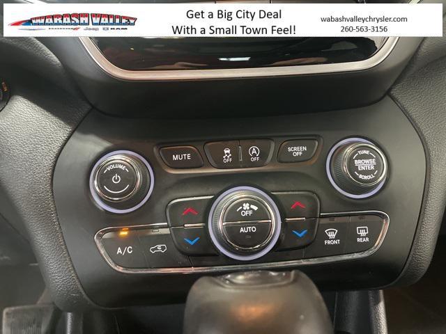 used 2019 Jeep Cherokee car, priced at $15,984