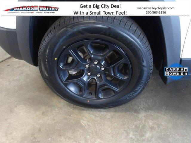 used 2022 Jeep Cherokee car, priced at $24,680