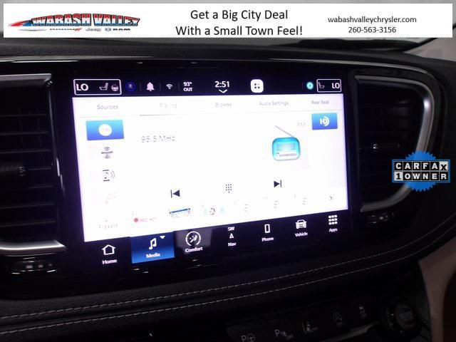 used 2022 Chrysler Pacifica car, priced at $34,582