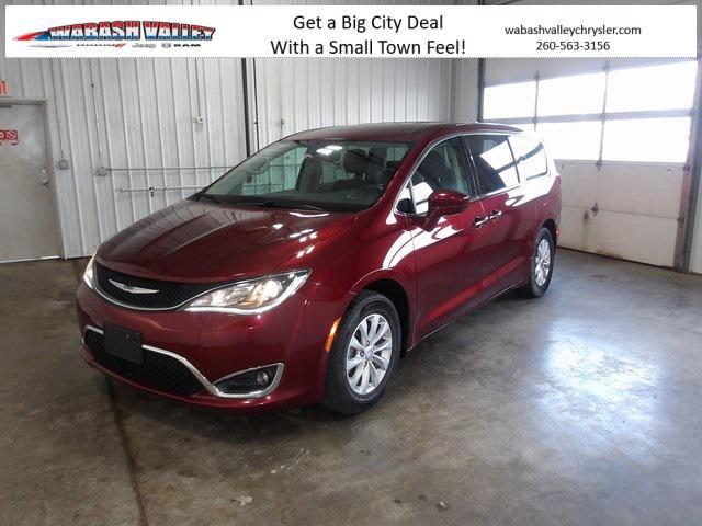 used 2018 Chrysler Pacifica car, priced at $15,894