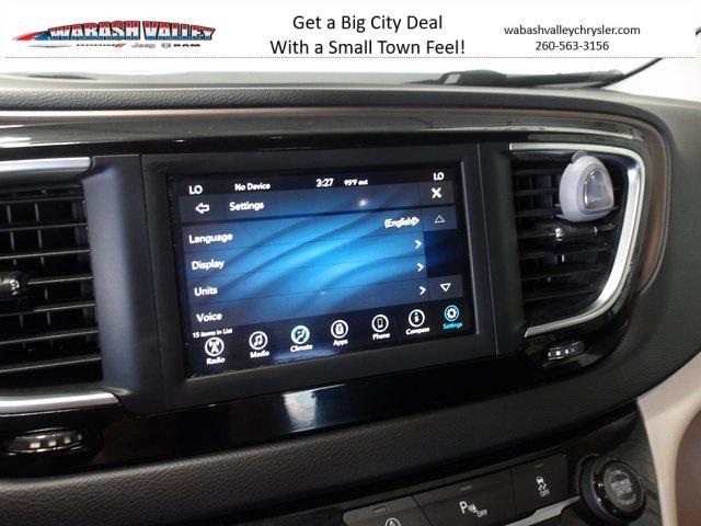 used 2018 Chrysler Pacifica car, priced at $15,894