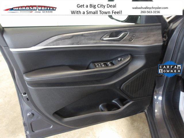 used 2024 Jeep Grand Cherokee car, priced at $35,683