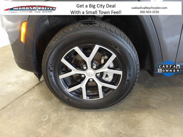 used 2024 Jeep Grand Cherokee car, priced at $35,683