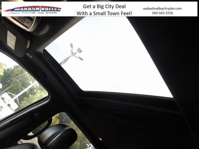 used 2017 Jeep Grand Cherokee car, priced at $14,707