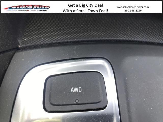 used 2021 Chevrolet Equinox car, priced at $18,500