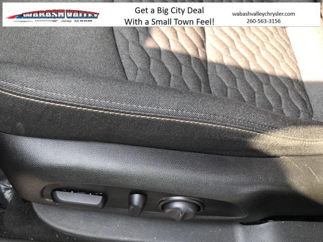 used 2021 Chevrolet Equinox car, priced at $18,500