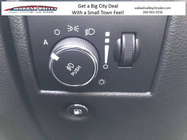 used 2022 Jeep Grand Cherokee car, priced at $27,987