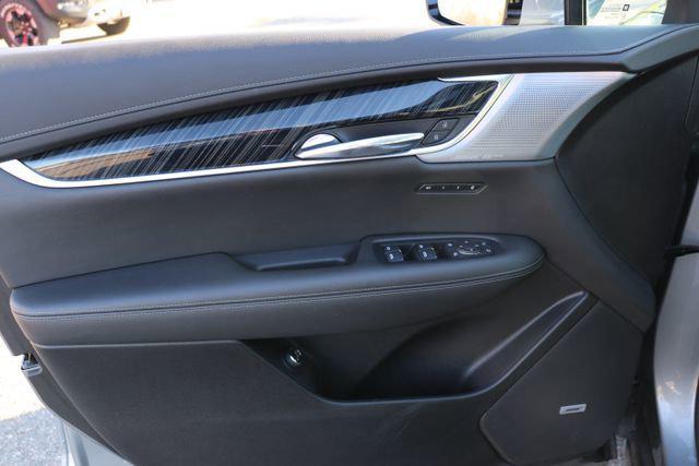 used 2025 Cadillac XT6 car, priced at $44,990