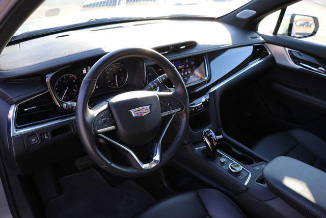 used 2025 Cadillac XT6 car, priced at $44,990