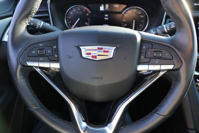 used 2025 Cadillac XT6 car, priced at $44,990