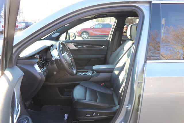 used 2025 Cadillac XT6 car, priced at $44,990