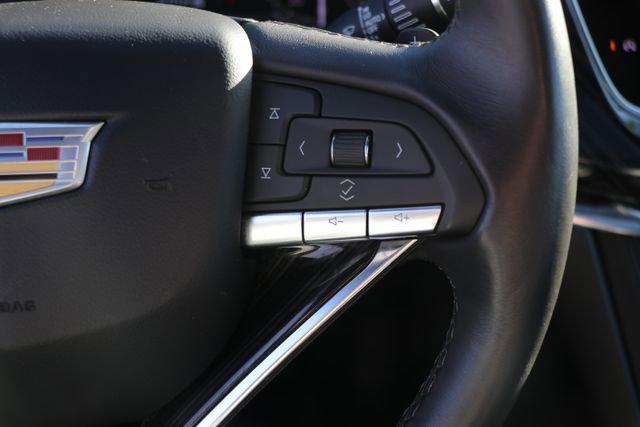 used 2025 Cadillac XT6 car, priced at $44,990