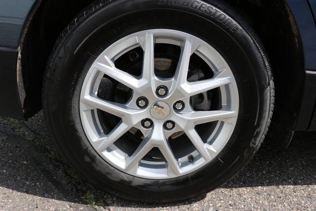 used 2024 Chevrolet Equinox car, priced at $25,990
