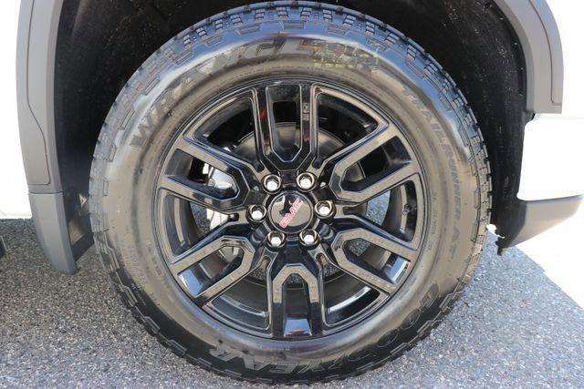 new 2025 GMC Sierra 1500 car, priced at $66,000