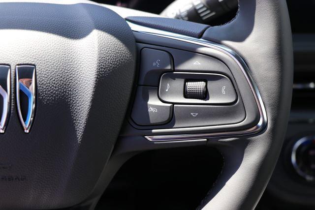 new 2025 Buick Envista car, priced at $27,405