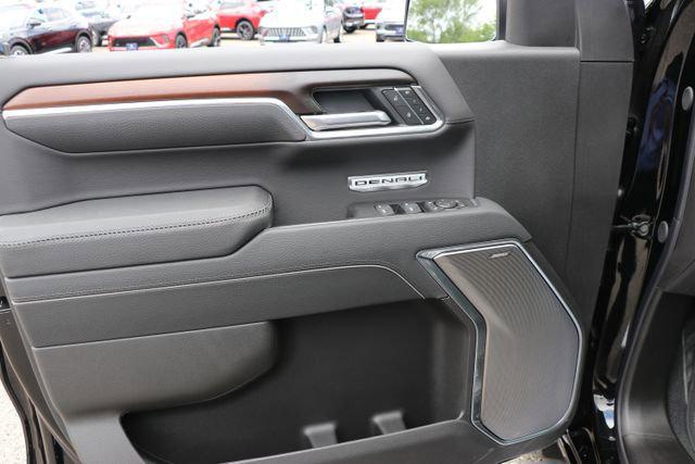 new 2025 GMC Sierra 1500 car, priced at $75,075