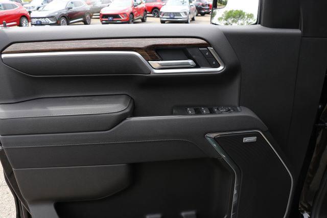 new 2025 GMC Sierra 1500 car, priced at $64,500