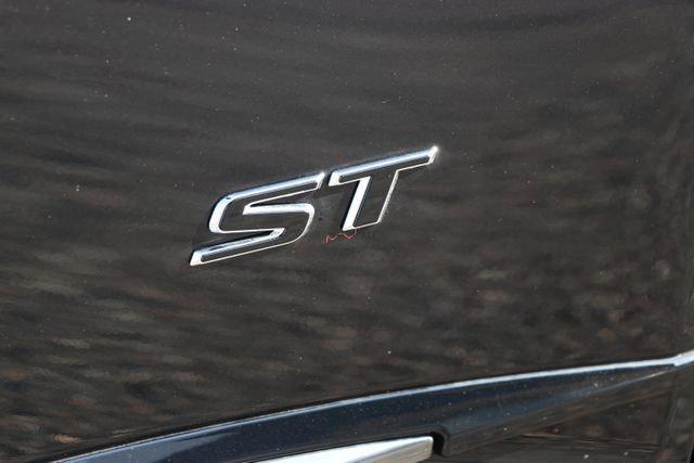 new 2025 Buick Envision car, priced at $45,735