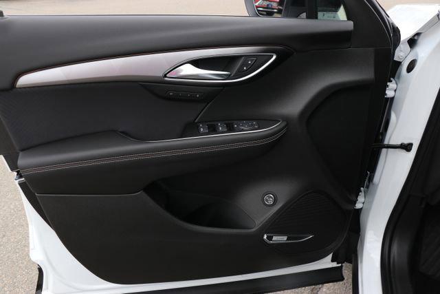 new 2025 Buick Envision car, priced at $43,240