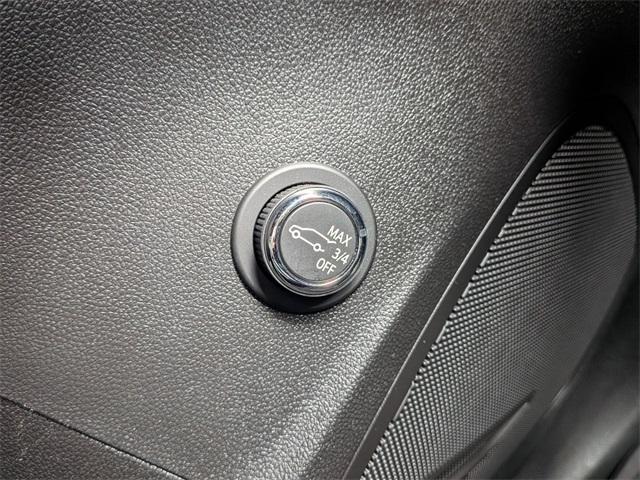 used 2023 Buick Envision car, priced at $27,658