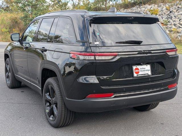 new 2025 Jeep Grand Cherokee car, priced at $53,756