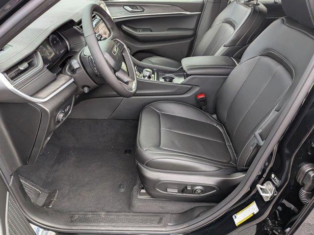 new 2025 Jeep Grand Cherokee car, priced at $53,756