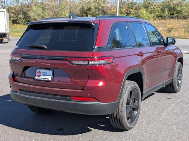 new 2025 Jeep Grand Cherokee car, priced at $45,420