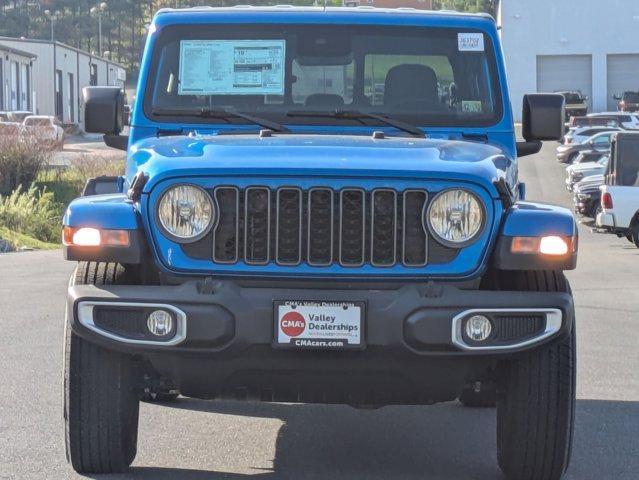 new 2025 Jeep Gladiator car, priced at $46,706