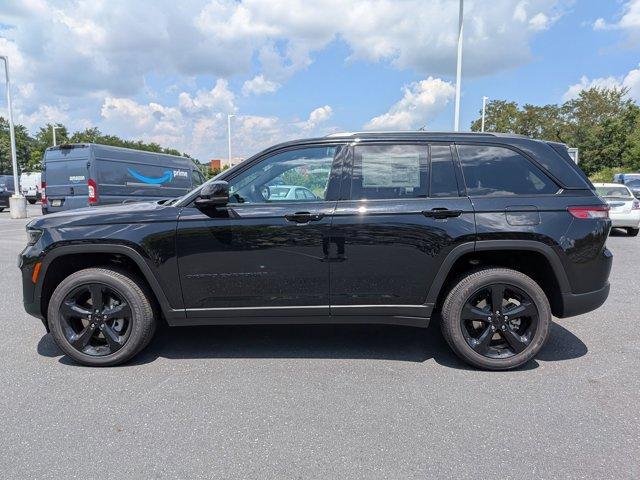 new 2025 Jeep Grand Cherokee car, priced at $44,433