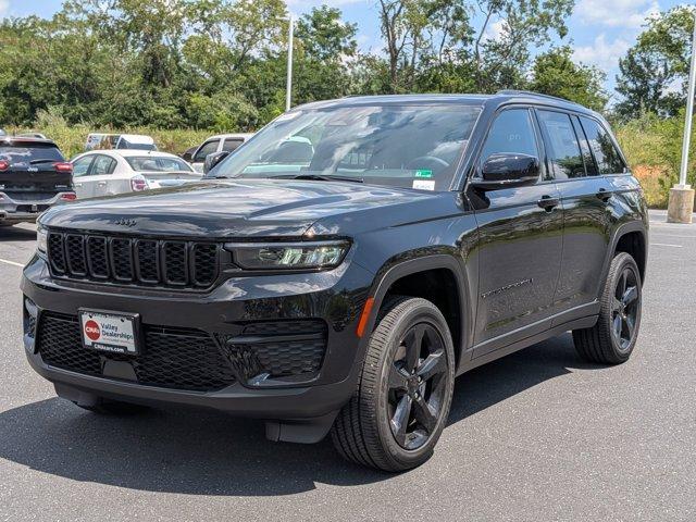 new 2025 Jeep Grand Cherokee car, priced at $44,433