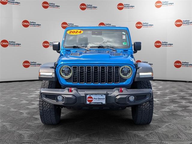 used 2024 Jeep Gladiator car, priced at $44,860