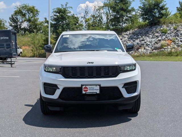 new 2025 Jeep Grand Cherokee car, priced at $43,898