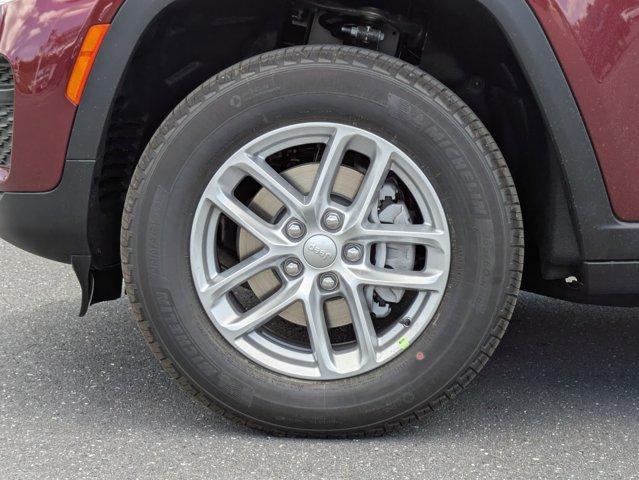 new 2025 Jeep Grand Cherokee car, priced at $40,648