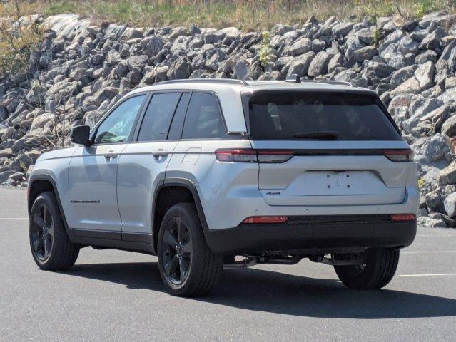 new 2025 Jeep Grand Cherokee car, priced at $43,358
