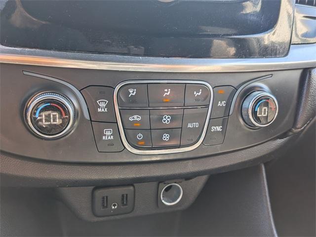 used 2022 Chevrolet Traverse car, priced at $22,867